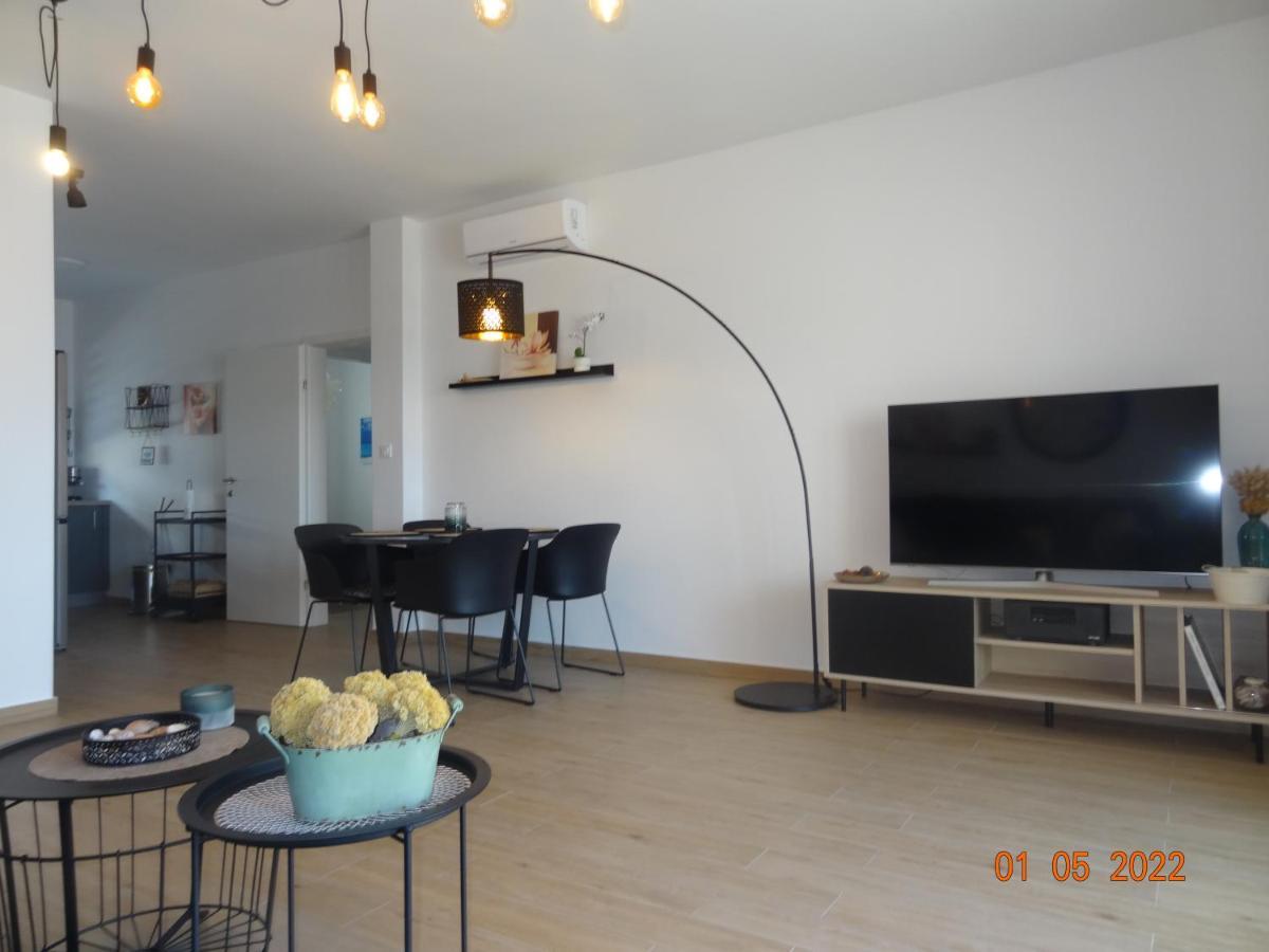 Fantazija Apartment Vodice Bagian luar foto