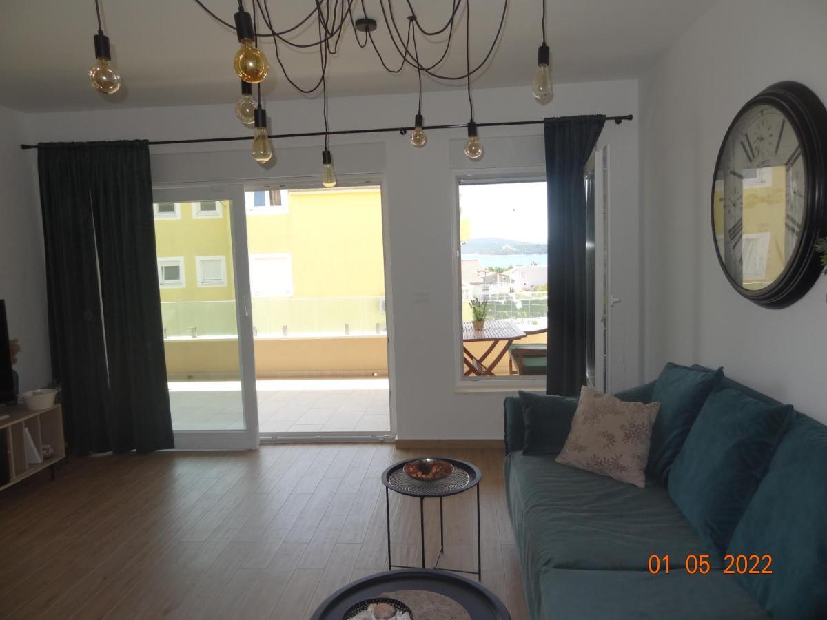 Fantazija Apartment Vodice Bagian luar foto