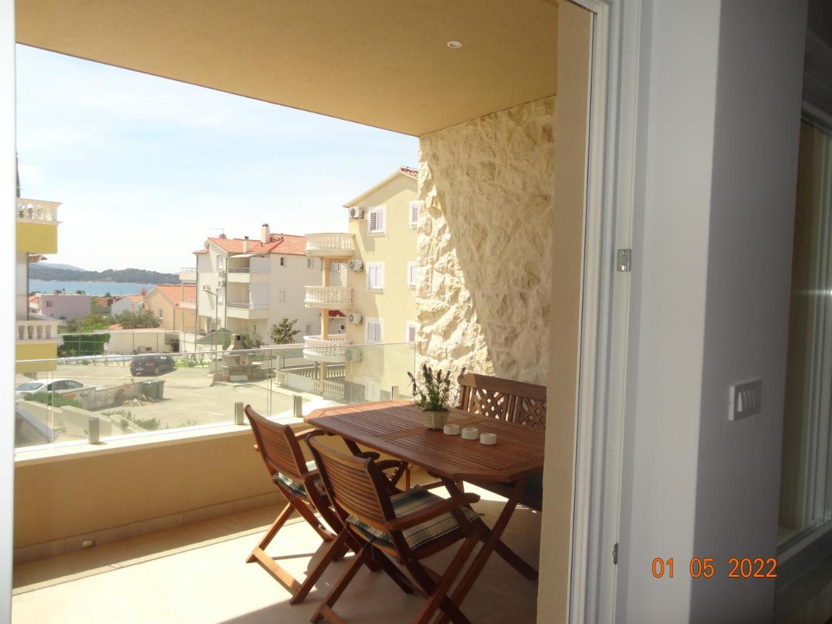Fantazija Apartment Vodice Bagian luar foto
